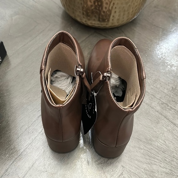 NATURALIZER Bay Chocolate Waterproof Leather - Picture 10 of 13